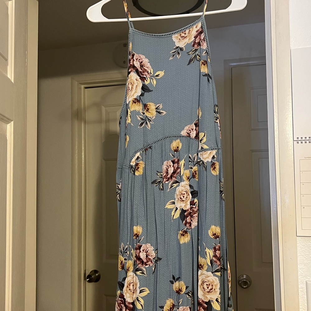 spaghetti strap maxi dress